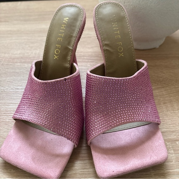 White Fox Boutique Pink Glitter Heels - Picture 4 of 5